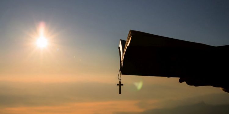 Evangélicos constroem vila no Paraná para cristãos afegãos que fugiram do Talibã