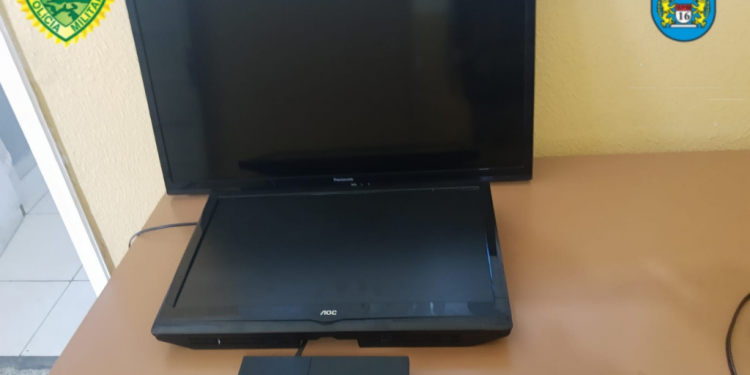 Polícia Militar prende dupla responsável por furto em Prudentópolis