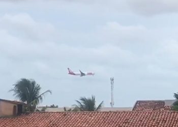 Voo da Latam Barcelona-São Paulo faz parada em Fortaleza após Covid desfalcar trio de pilotos
