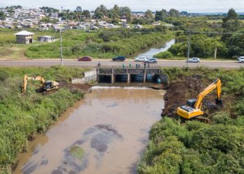 “Limpa Rio” projeto leva desassoreamento às margens e leitos dos principais rios de Guarapuava