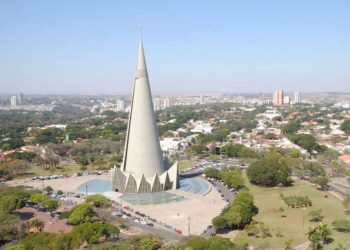 Maringá pretende criar praia artificial, com obras começando em 2022