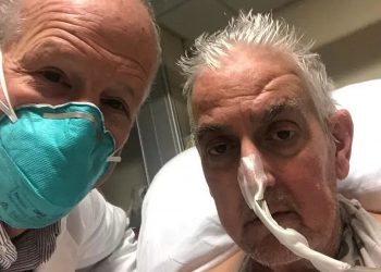 O americano que recebeu 1º transplante de coração de porco da história