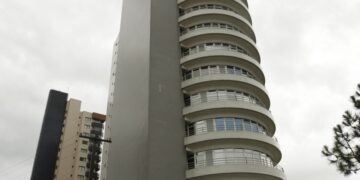 Apartamentos do “Prédio que Gira” de Curitiba serão leiloados em fevereiro