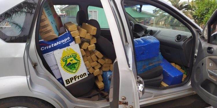 Cerca de 750 kg de maconha são apreendidos no oeste do Paraná, diz polícia