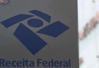 Auditores fiscais do Trabalho entregam 160 cargos de chefia e coordenação em protesto contra reajuste apenas para policiais, diz sindicato