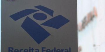 Auditores fiscais do Trabalho entregam 160 cargos de chefia e coordenação em protesto contra reajuste apenas para policiais, diz sindicato