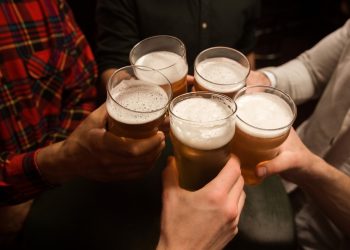 Como a ciência explica a embriaguez e a ressaca