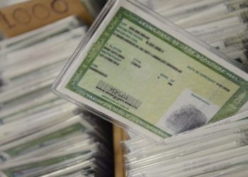 Serviço para emissão da 2ª via do RG passa a permitir atualização de nome, assinatura e foto pela internet, no Paraná