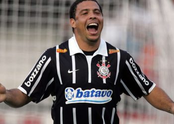 Com Covid-19, Ronaldo parabeniza Cruzeiro e lamenta ausência em BH para agenda de aniversário