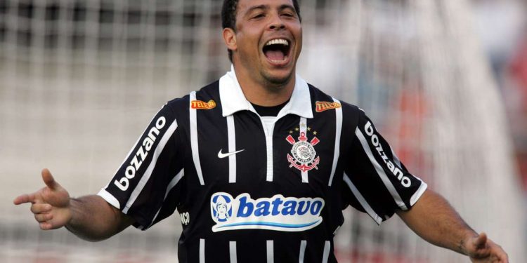 Com Covid-19, Ronaldo parabeniza Cruzeiro e lamenta ausência em BH para agenda de aniversário