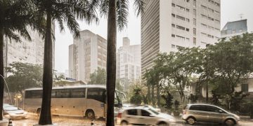 Entenda como funciona o seguro de carro contra enchentes