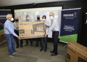Governo do Estado entrega 150 televisores para unidades socioeducativas