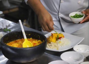 Volume de serviços aumentou 2,1% no Paraná em novembro; no turismo, evolução foi de 6,3%