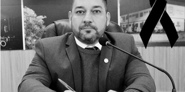 Vereador é um dos mortos após naufrágio de embarcação de passeio em Laguna