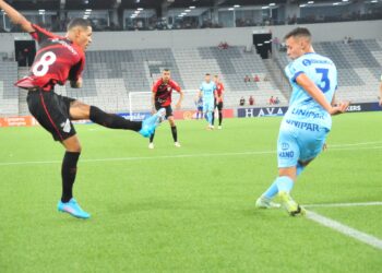 Athletico cede empate nos acréscimos ao União pelo Paranaense