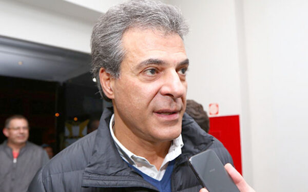 Beto Richa admite disputar vaga de deputado federal