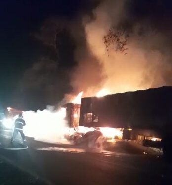 Carreta pega fogo na Br 373 em Candói