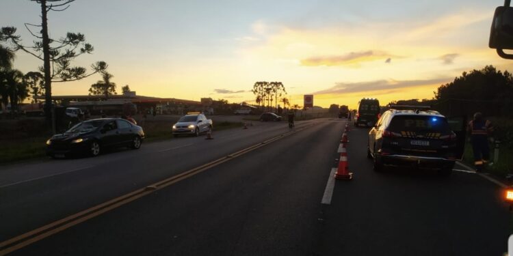 Ciclista fica gravemente ferido após ser atropelado na BR-277