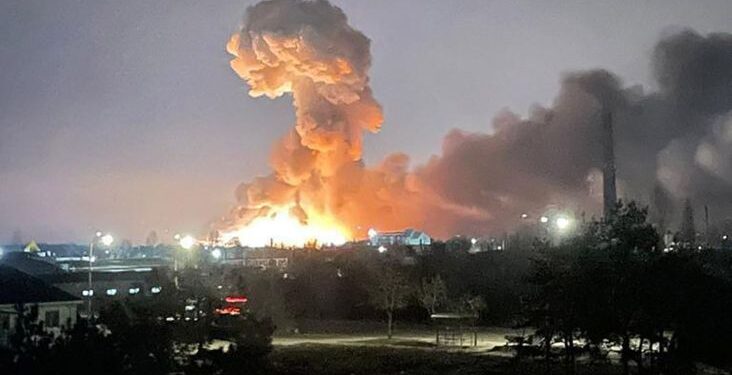 Exército russo confirma início de bombardeios na Ucrânia
