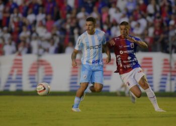 Paraná Clube e Londrina empatam sem gols na Vila Capanema