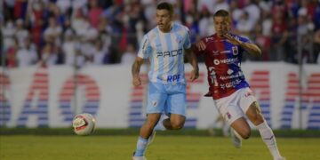Paraná Clube e Londrina empatam sem gols na Vila Capanema