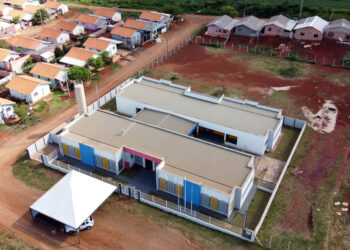 Na inauguração de CMEI, governador anuncia quase R$ 2 milhões para Pitanga