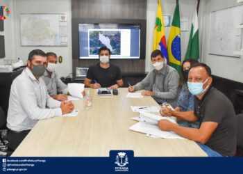 Reunião para regularização dos limites confrontantes em Pitanga