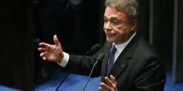 Itamaraty responde apelo de Alvaro por solução a drama dos caminhoneiros