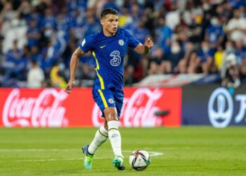 Thiago Silva ganha prêmio de melhor jogador do Mundial de Clubes