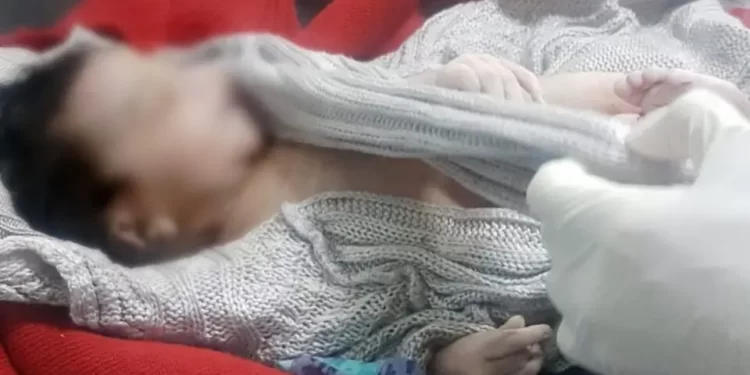 Suspeito é preso por estuprar e engravidar mãe de bebê abandonado em estádio; vítima tem 12 anos