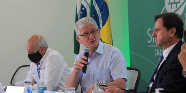 Em audiência do Senado, Paraná defende estímulo à inovação e tecnologia no agronegócio