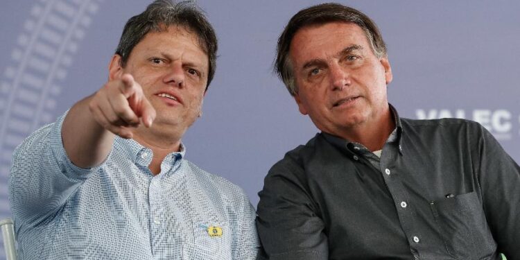 Aliados de Bolsonaro defendem Tarcísio no Republicanos na disputa por SP