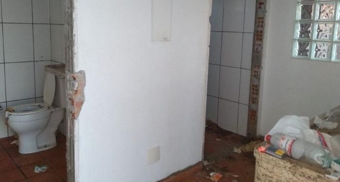 Candói – Estrutura do SAU é alvo de vândalos na BR-277