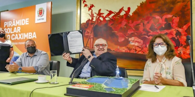 Pirâmide Solar da Caximba começa a sair do papel; terminais ganham painéis solares