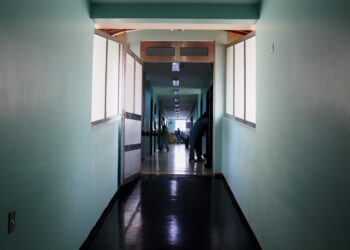 Maioria das mortes por Covid na atual fase é de não vacinados, indicam dados dos estados