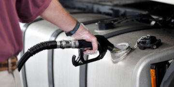 Governo avalia incluir cortes no diesel em projeto de lei sobre ICMS