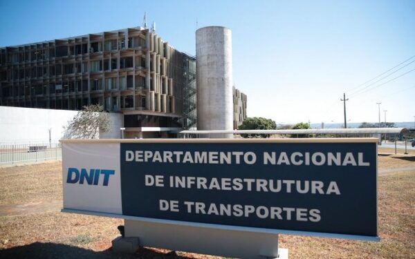 Servidores do DNIT são alvos de operação que visa reprimir fraudes em obras