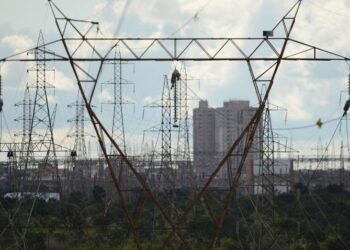 Acionistas aprovam privatização da Eletrobras