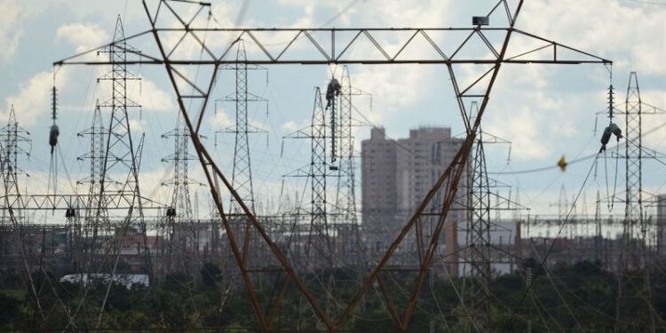 Acionistas aprovam privatização da Eletrobras