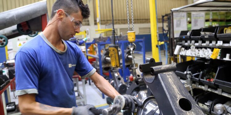 Paraná tem o melhor saldo na geração de empregos formais em 18 anos