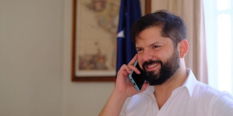 Chile vai abolir as Forças Militares Armadas