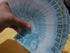Mulher cai em golpe de falsa benzedeira