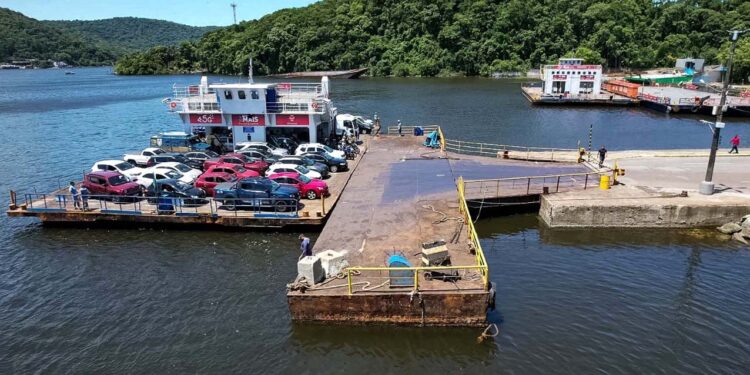 Governo do Paraná vai contratar nova empresa para operar o ferry boat de Guaratuba