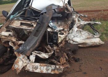 Grave acidente deixa um homem morto e dois feridos na PR-466