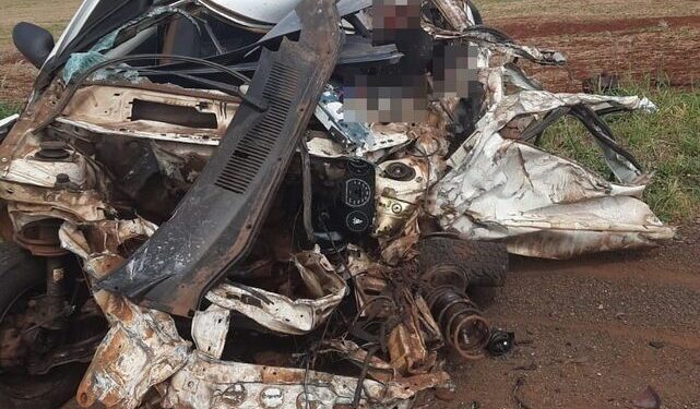 Grave acidente deixa um homem morto e dois feridos na PR-466