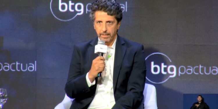 Brasil vai liderar a economia verde, diz ministro do Meio Ambiente