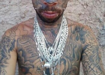 ‘Eu acho bonito’, diz tatuador conhecido como ‘demônio’ e ‘satanás’ de Ceilândia, no DF