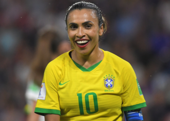 Com Marta, Pia convoca seleção para a disputa de torneio internacional na França
