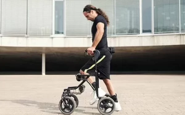 Três paraplégicos voltam a andar após implante revolucionário