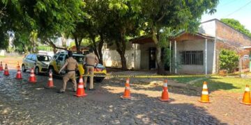 Morador de Medianeira encontra morteiro durante pesca magnética
